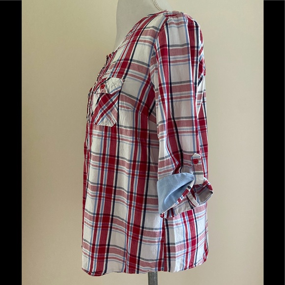 ❤️💙Super CUTE plaid Top - Picture 5 of 7